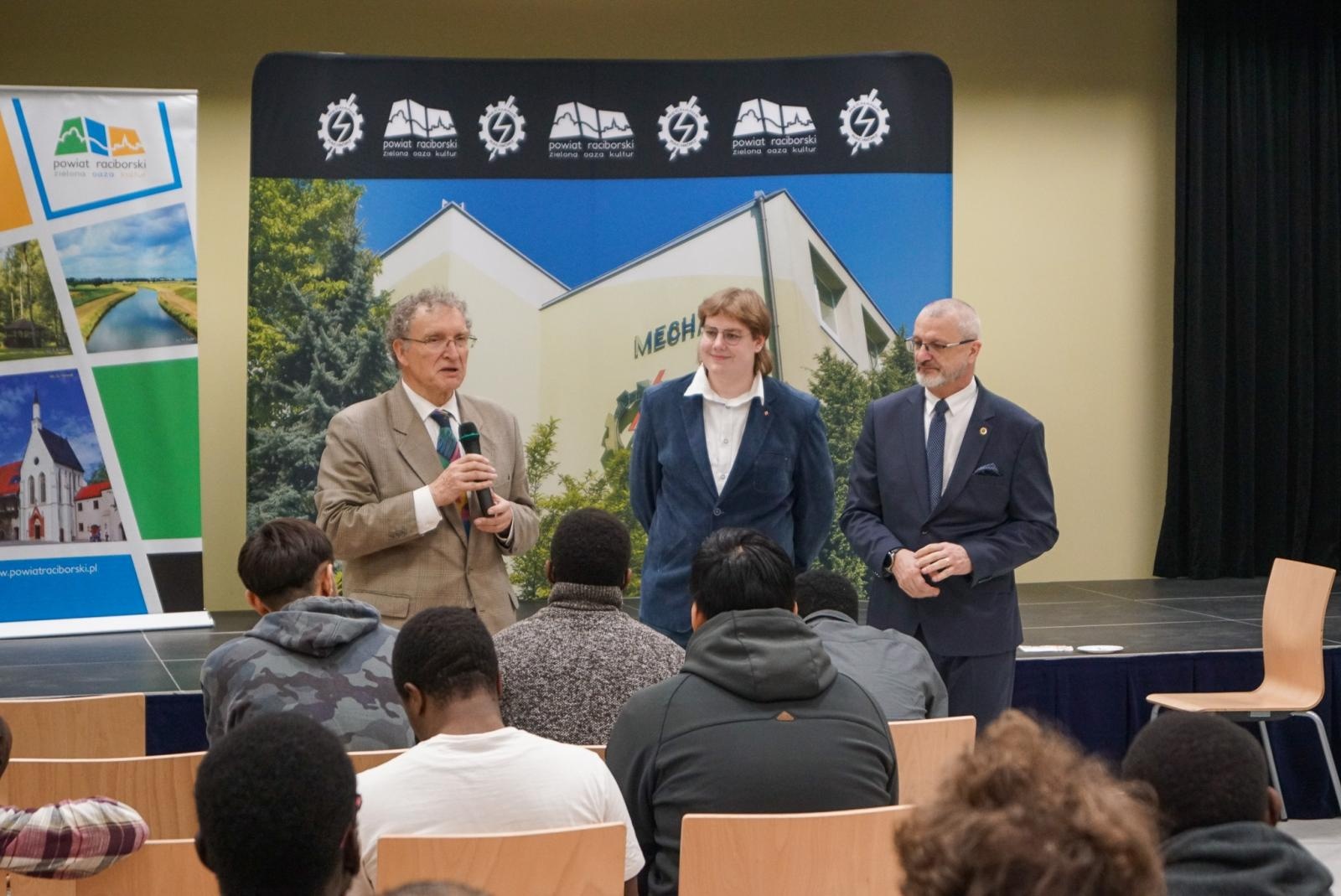 Zdjęcie w galerii na portalu naszraciborz.pl: Technika łączy kontynenty – wizyta AGH–UNESCO w Mechaniku wiadomości z regionu