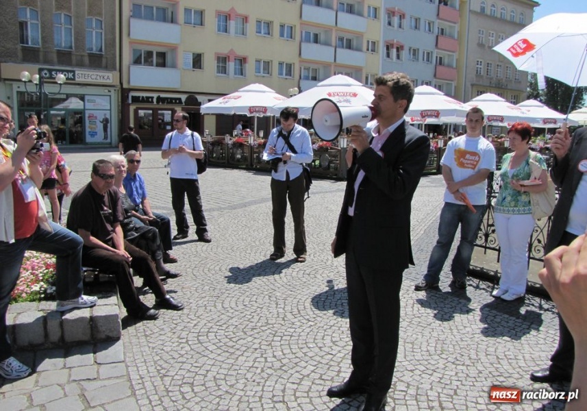 Zdjęcie w galerii na portalu naszraciborz.pl: Janusz Palikot o piwku pod chmurką wiadomości z regionu