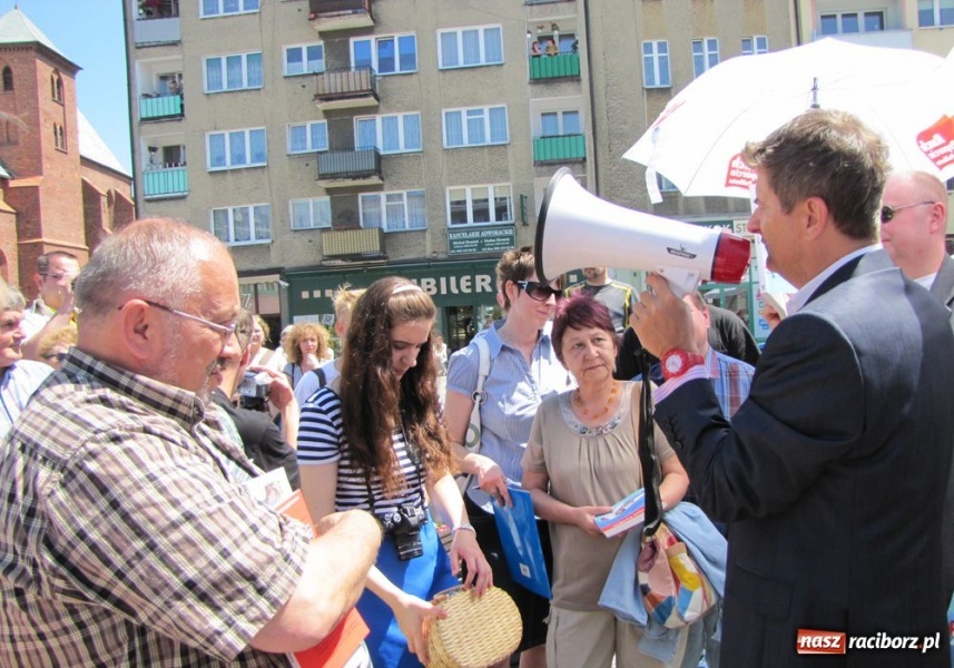 Zdjęcie w galerii na portalu naszraciborz.pl: Janusz Palikot o piwku pod chmurką wiadomości z regionu
