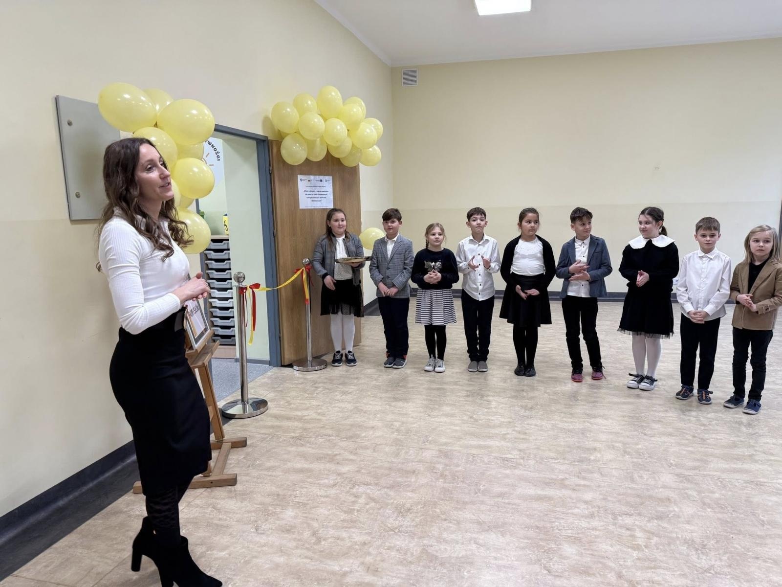 Zdjęcie w galerii na portalu naszraciborz.pl: Fabryka Pomysłów w Bieńkowicach. Nowoczesna pracownia otwarta w szkole podstawowej wiadomości z regionu