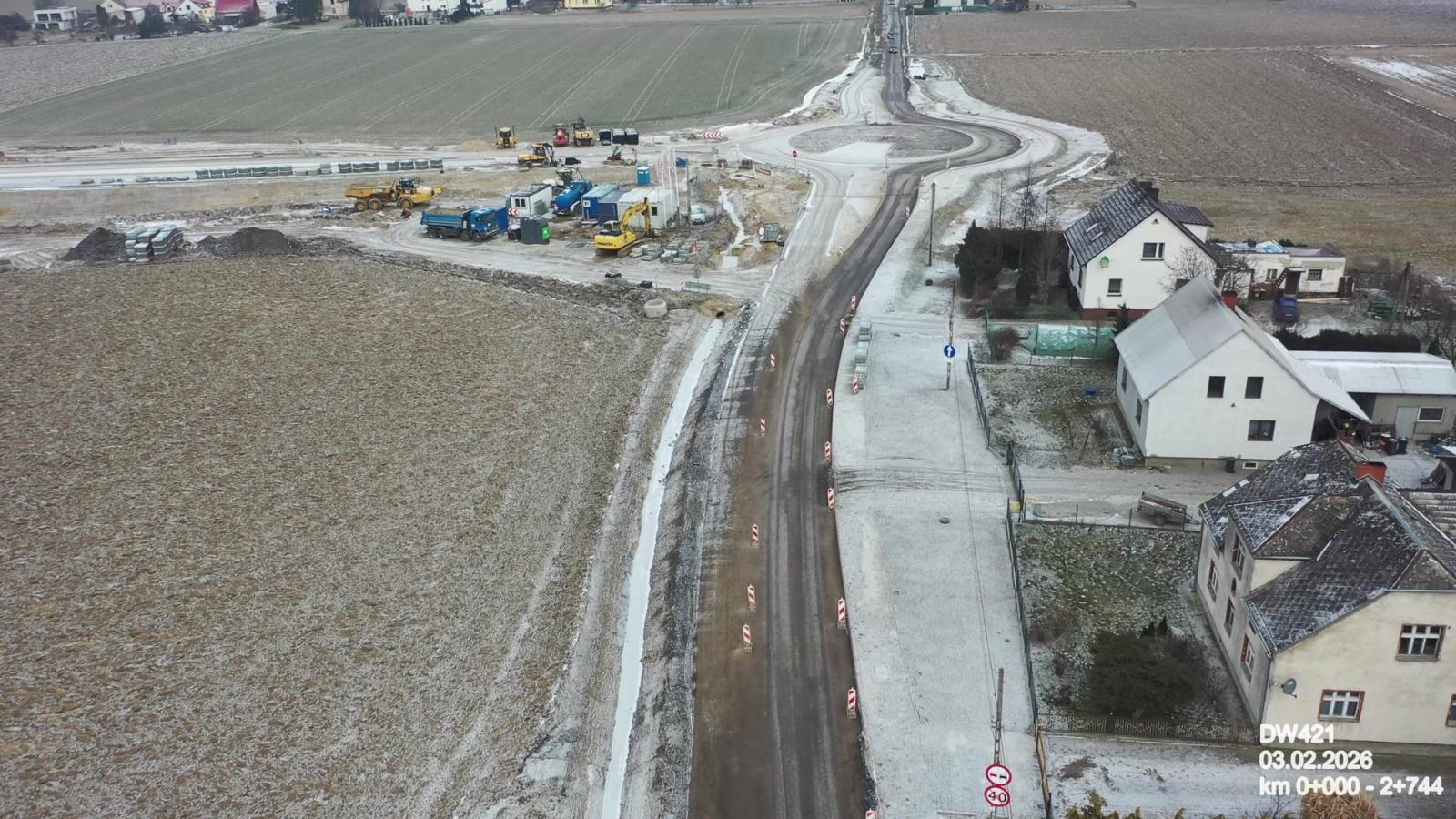 Zdjęcie w galerii na portalu naszraciborz.pl: Koniec ery promów na Odrze coraz bliżej. Gigantyczna konstrukcja pod Raciborzem łączy brzegi i otwiera nowe perspektywy wiadomości z regionu