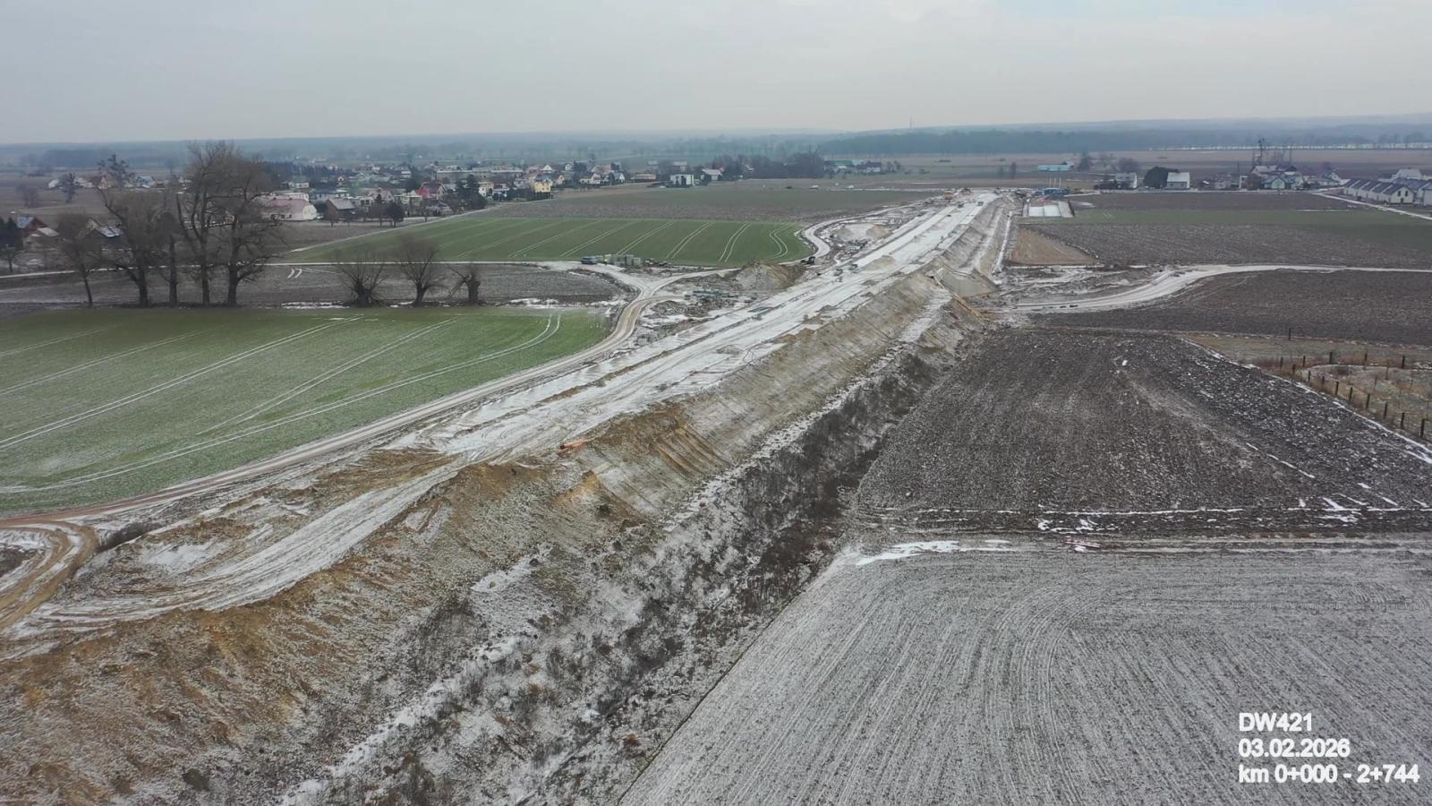 Zdjęcie w galerii na portalu naszraciborz.pl: Koniec ery promów na Odrze coraz bliżej. Gigantyczna konstrukcja pod Raciborzem łączy brzegi i otwiera nowe perspektywy wiadomości z regionu