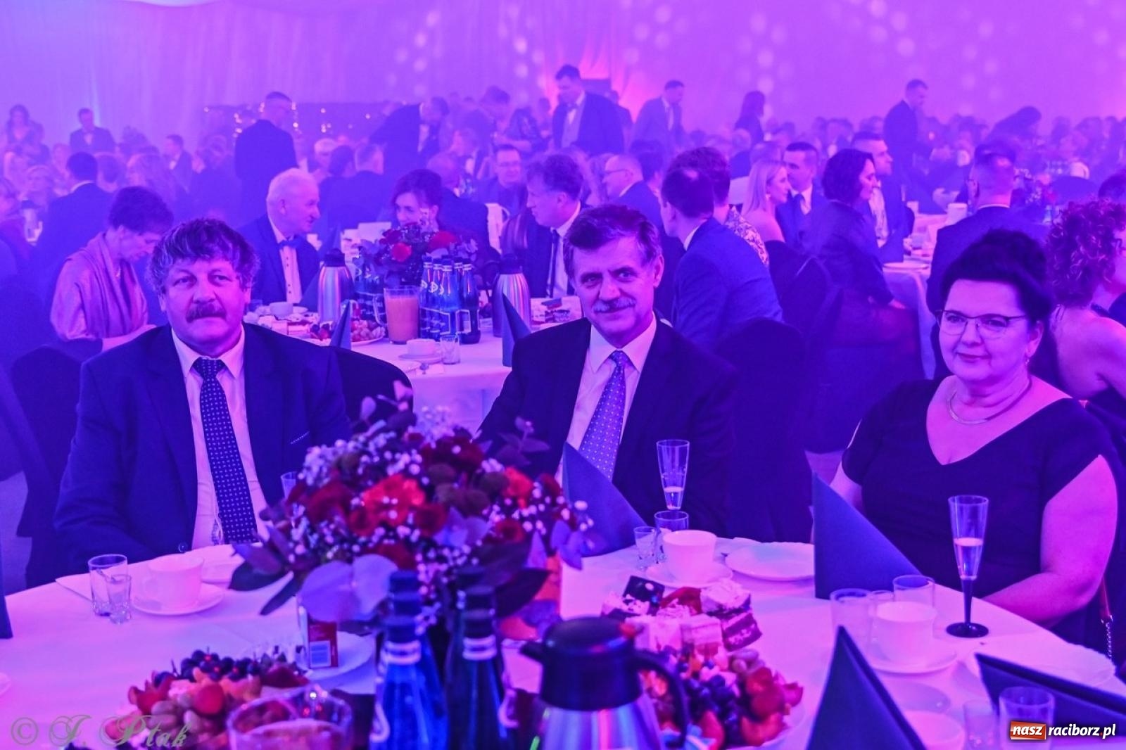 Zdjęcie w galerii na portalu naszraciborz.pl: XIX Gala Przedsiębiorczości w Pietrowicach Wielkich zgromadziła ponad 400 gości wiadomości z regionu