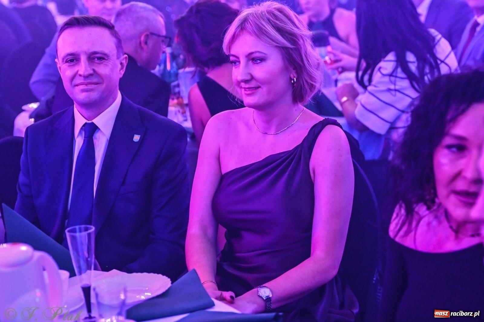 Zdjęcie w galerii na portalu naszraciborz.pl: XIX Gala Przedsiębiorczości w Pietrowicach Wielkich zgromadziła ponad 400 gości wiadomości z regionu