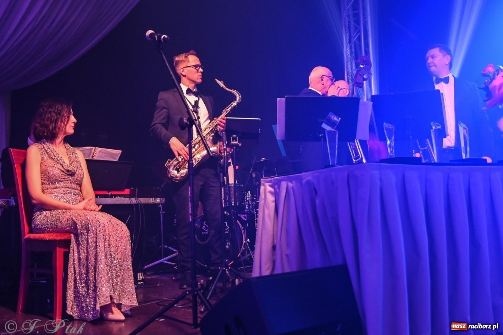 Zdjęcie w galerii na portalu naszraciborz.pl: XIX Gala Przedsiębiorczości w Pietrowicach Wielkich zgromadziła ponad 400 gości wiadomości z regionu