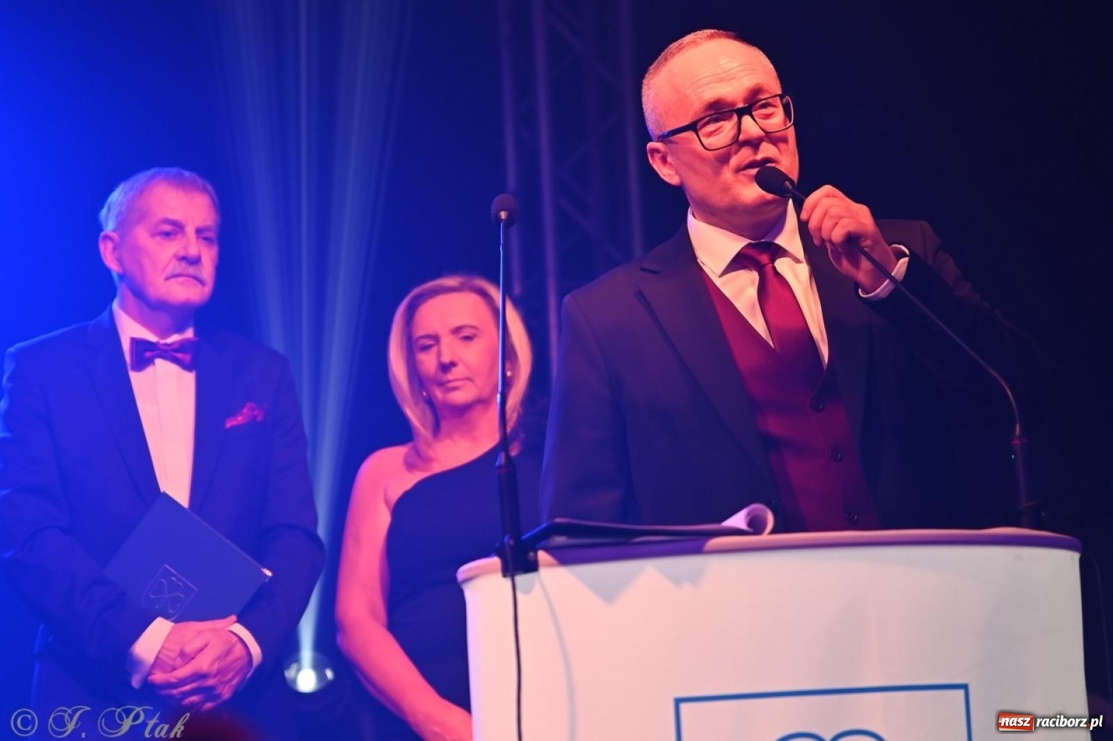 Zdjęcie w galerii na portalu naszraciborz.pl: XIX Gala Przedsiębiorczości w Pietrowicach Wielkich zgromadziła ponad 400 gości wiadomości z regionu