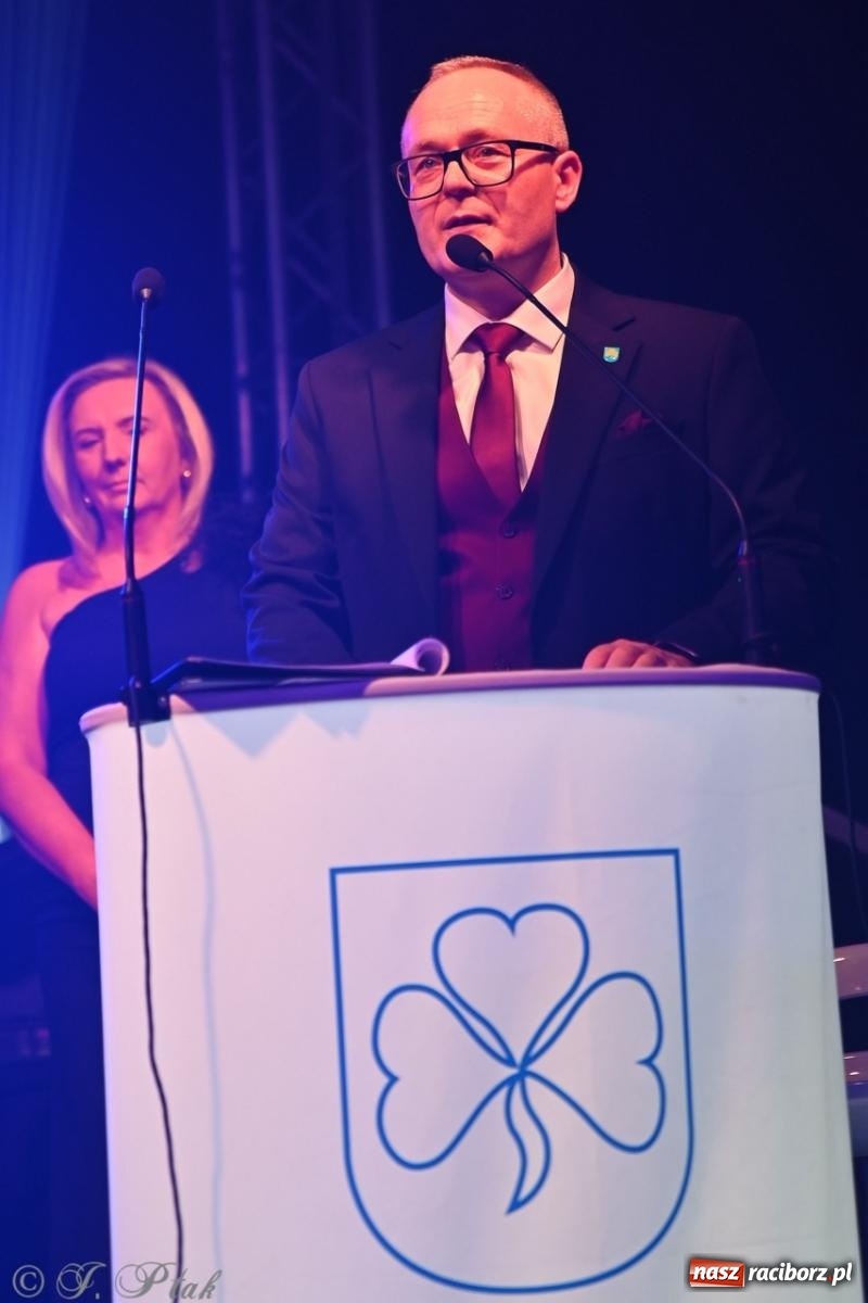 Zdjęcie w galerii na portalu naszraciborz.pl: XIX Gala Przedsiębiorczości w Pietrowicach Wielkich zgromadziła ponad 400 gości wiadomości z regionu