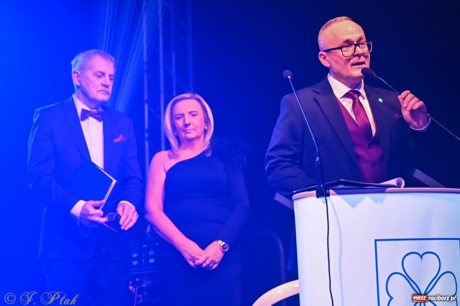 Zdjęcie w galerii na portalu naszraciborz.pl: XIX Gala Przedsiębiorczości w Pietrowicach Wielkich zgromadziła ponad 400 gości wiadomości z regionu