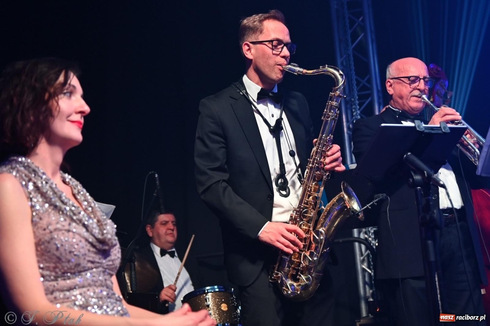 Zdjęcie w galerii na portalu naszraciborz.pl: XIX Gala Przedsiębiorczości w Pietrowicach Wielkich zgromadziła ponad 400 gości wiadomości z regionu