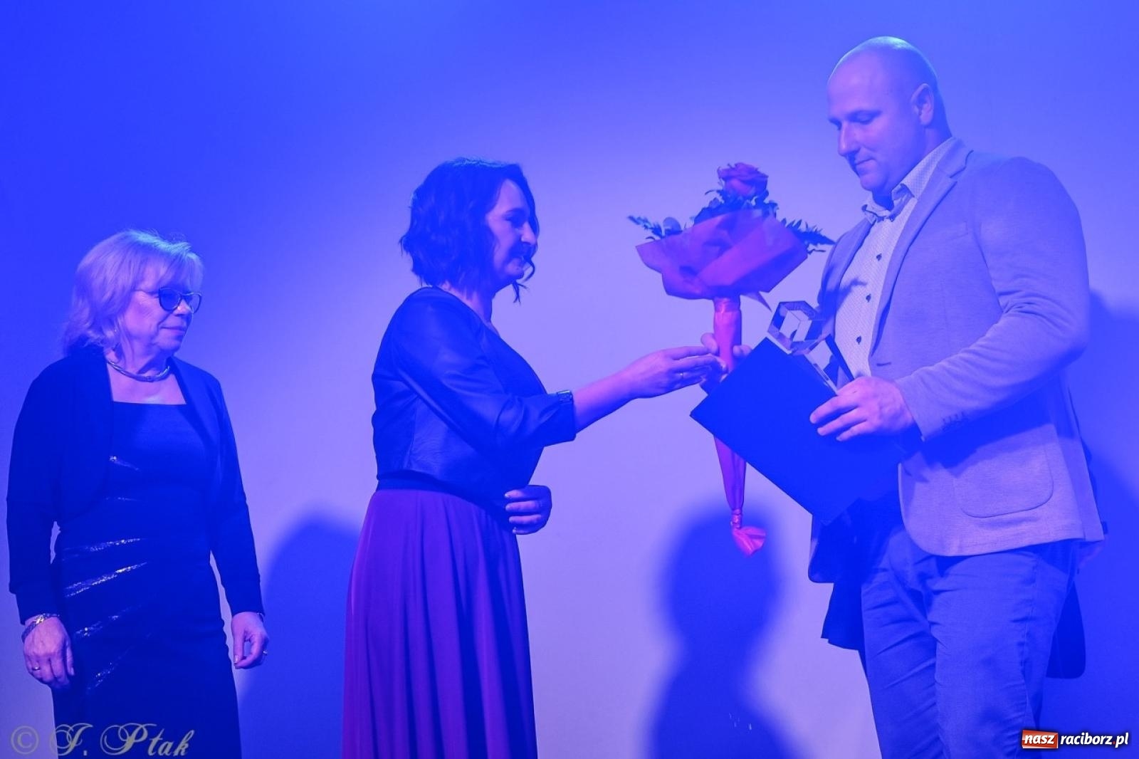 Zdjęcie w galerii na portalu naszraciborz.pl: XIX Gala Przedsiębiorczości w Pietrowicach Wielkich zgromadziła ponad 400 gości wiadomości z regionu