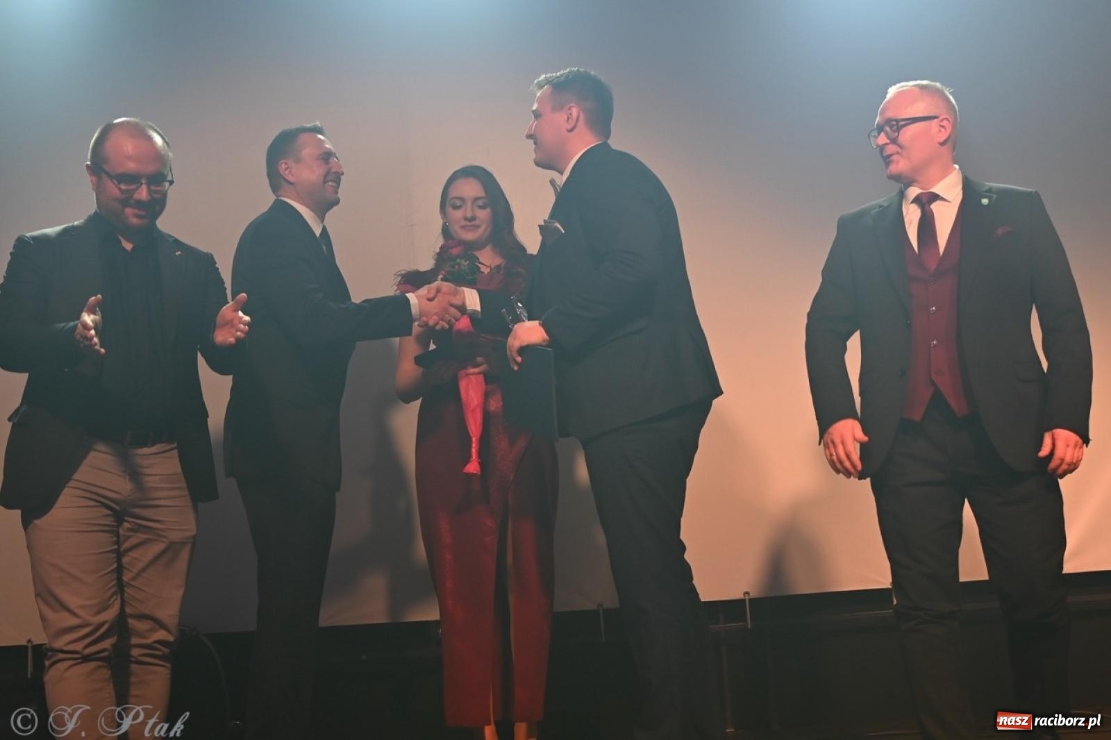 Zdjęcie w galerii na portalu naszraciborz.pl: XIX Gala Przedsiębiorczości w Pietrowicach Wielkich zgromadziła ponad 400 gości wiadomości z regionu