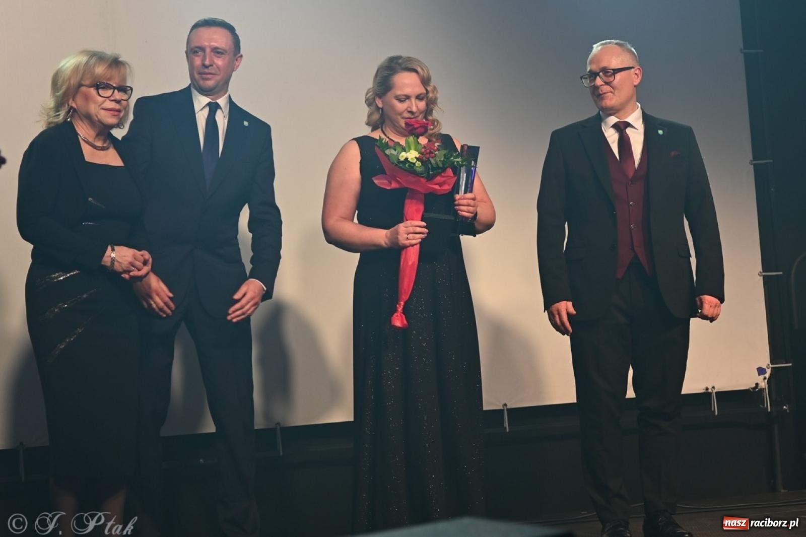 Zdjęcie w galerii na portalu naszraciborz.pl: XIX Gala Przedsiębiorczości w Pietrowicach Wielkich zgromadziła ponad 400 gości wiadomości z regionu