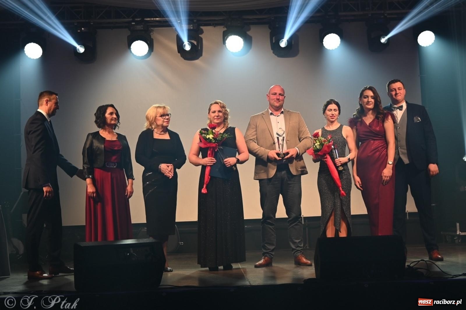 Zdjęcie w galerii na portalu naszraciborz.pl: XIX Gala Przedsiębiorczości w Pietrowicach Wielkich zgromadziła ponad 400 gości wiadomości z regionu