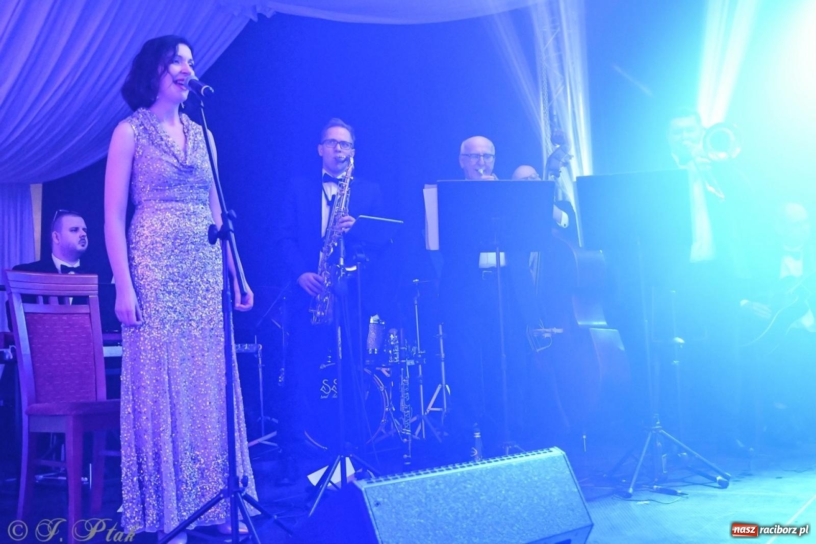 Zdjęcie w galerii na portalu naszraciborz.pl: XIX Gala Przedsiębiorczości w Pietrowicach Wielkich zgromadziła ponad 400 gości wiadomości z regionu