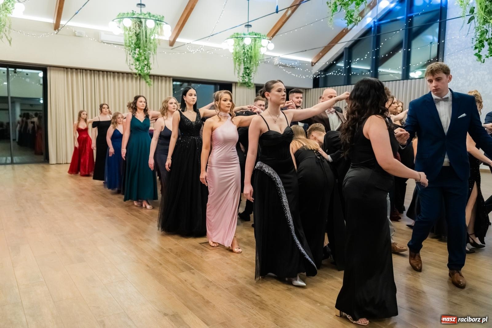 Zdjęcie w galerii na portalu naszraciborz.pl: Ekonomik w Rudym Lesie kończy sezon studniówek w powiecie raciborskim [FOTO i WIDEO] wiadomości z regionu
