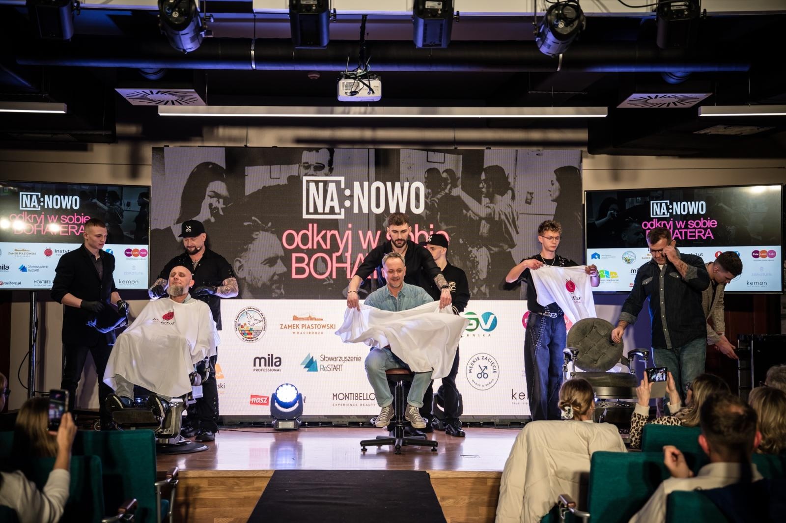 Zdjęcie w galerii na portalu naszraciborz.pl: Nożyczki zamiast przeszłości. Wielki finał Operacji: Resocjalizacja na Zamku Piastowskim wiadomości z regionu