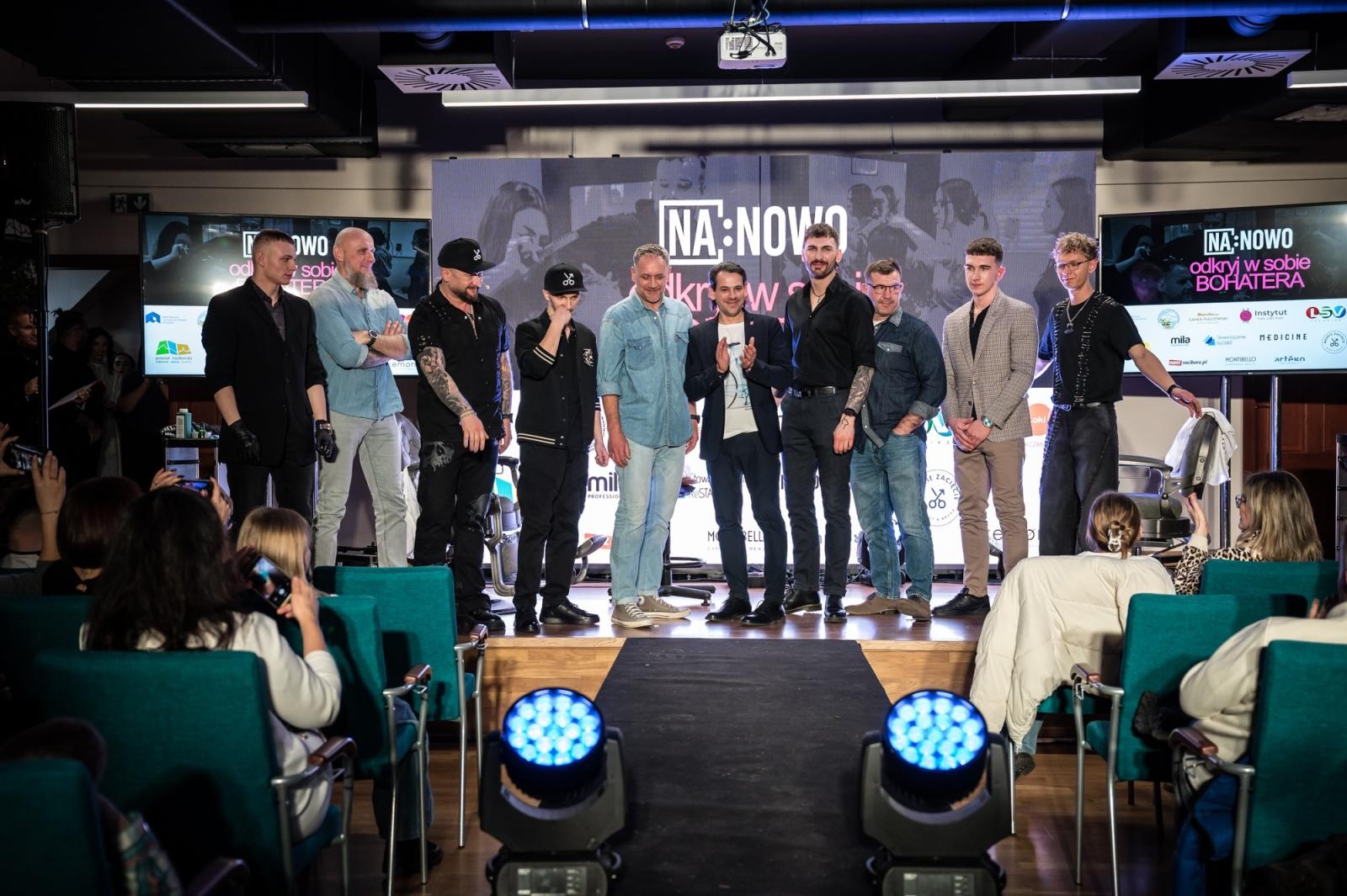 Zdjęcie w galerii na portalu naszraciborz.pl: Nożyczki zamiast przeszłości. Wielki finał Operacji: Resocjalizacja na Zamku Piastowskim wiadomości z regionu