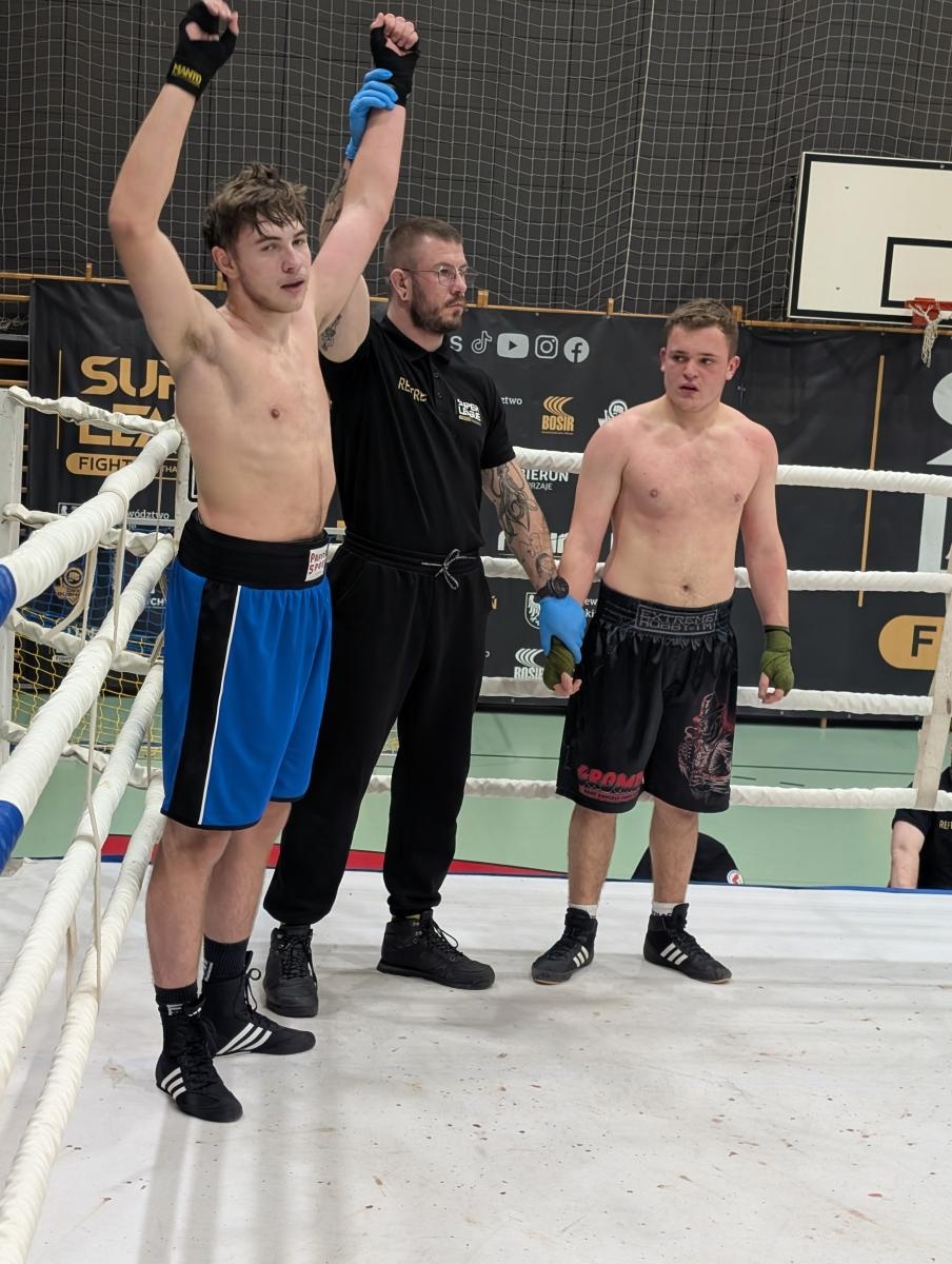 Zdjęcie w galerii na portalu naszraciborz.pl: Zawodnicy z Raciborza na podium Super League Fights w Bieruniu wiadomości z regionu