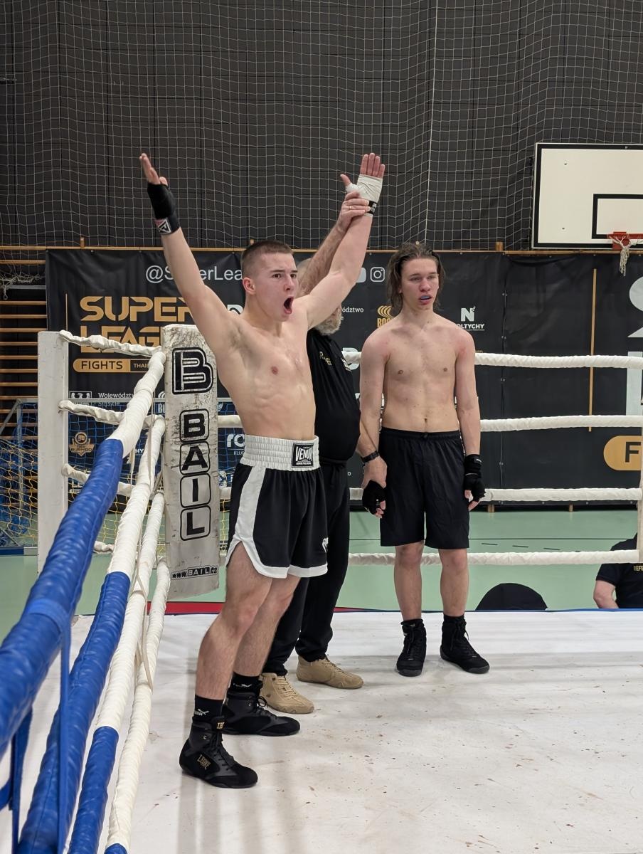 Zdjęcie w galerii na portalu naszraciborz.pl: Zawodnicy z Raciborza na podium Super League Fights w Bieruniu wiadomości z regionu