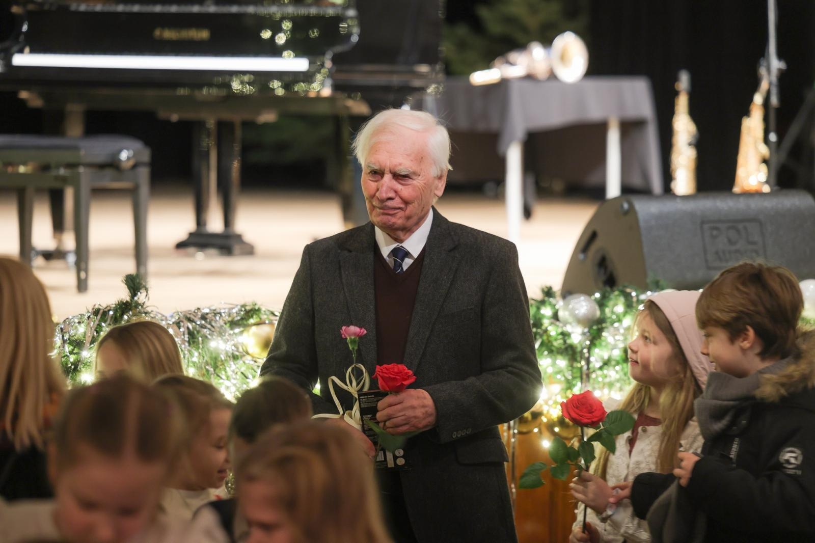 Zdjęcie w galerii na portalu naszraciborz.pl: Trzy saksofony na koncertach umuzykalniających wiadomości z regionu