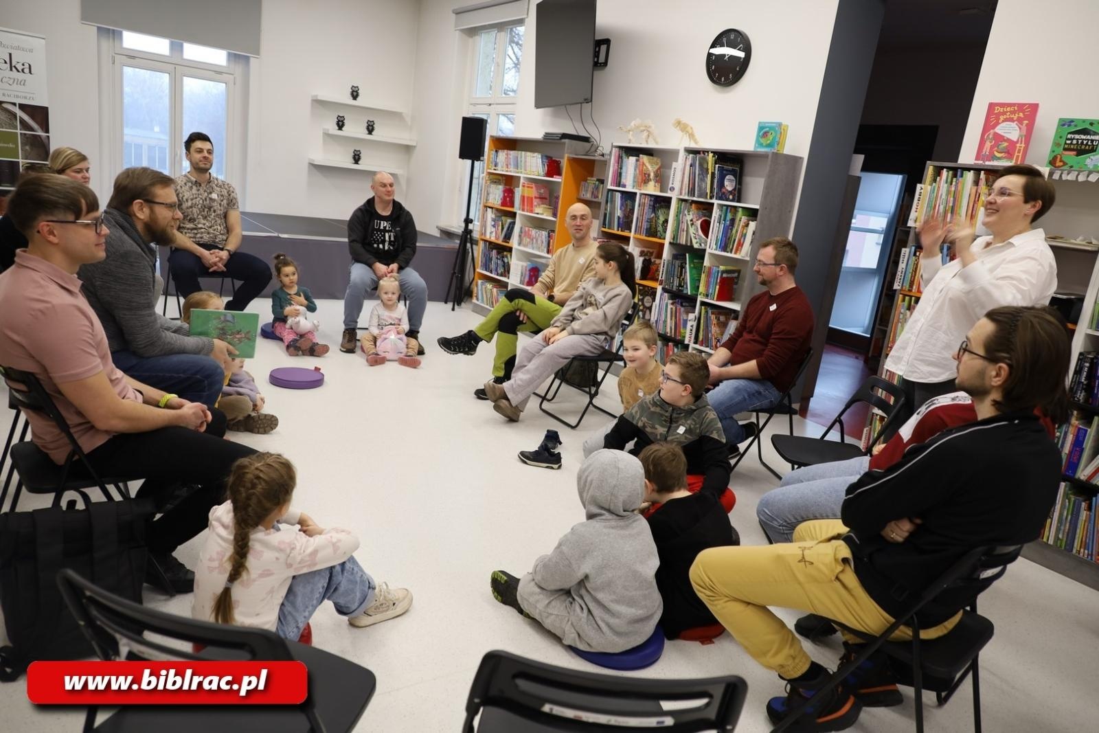 Zdjęcie w galerii na portalu naszraciborz.pl: Sobotnie spotkanie z językiem angielskim w Klubie Ojca wiadomości z regionu