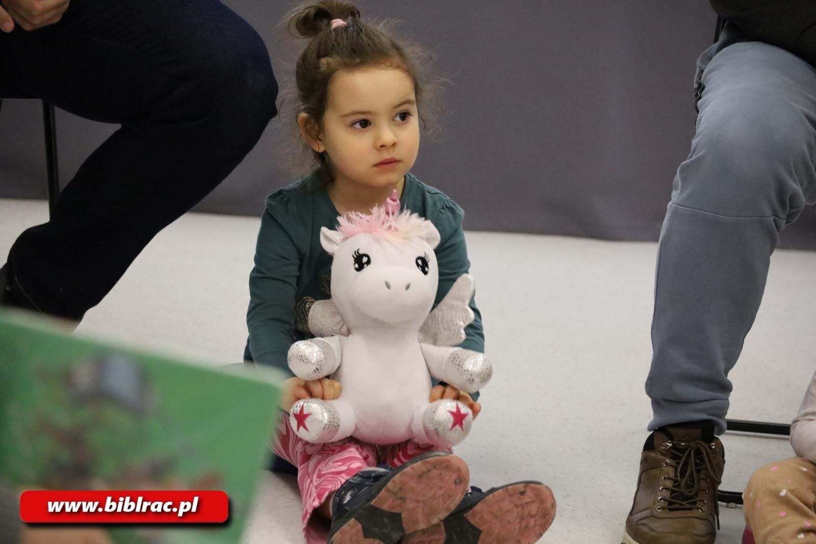 Zdjęcie w galerii na portalu naszraciborz.pl: Sobotnie spotkanie z językiem angielskim w Klubie Ojca wiadomości z regionu