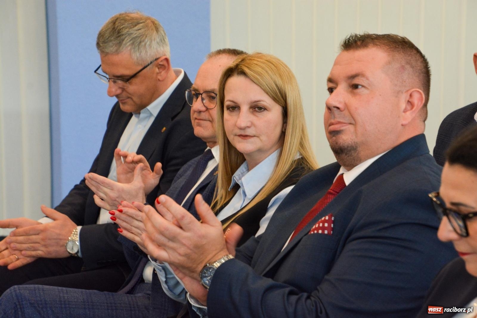 Zdjęcie w galerii na portalu naszraciborz.pl: Złota Jesień w nowym blasku. Wielki finał termomodernizacji w Raciborzu [FOTO i WIDEO] wiadomości z regionu