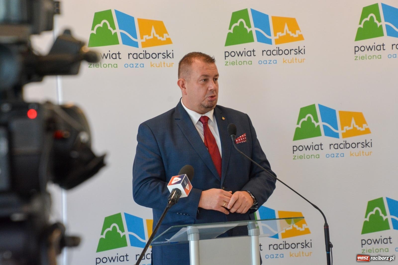 Zdjęcie w galerii na portalu naszraciborz.pl: Złota Jesień w nowym blasku. Wielki finał termomodernizacji w Raciborzu [FOTO i WIDEO] wiadomości z regionu