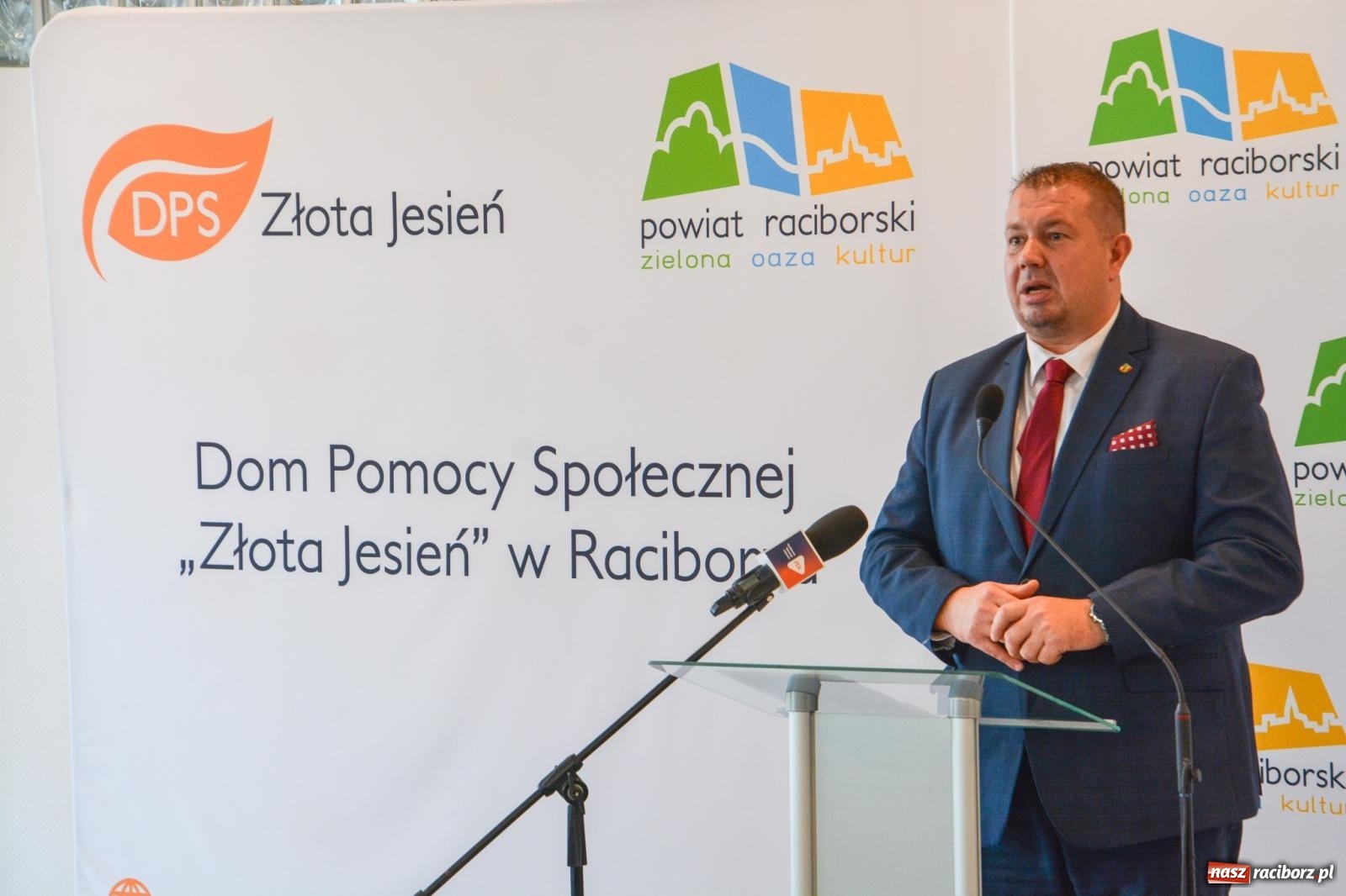 Zdjęcie w galerii na portalu naszraciborz.pl: Złota Jesień w nowym blasku. Wielki finał termomodernizacji w Raciborzu [FOTO i WIDEO] wiadomości z regionu