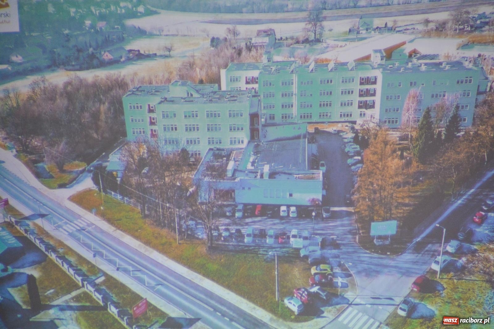 Zdjęcie w galerii na portalu naszraciborz.pl: Złota Jesień w nowym blasku. Wielki finał termomodernizacji w Raciborzu [FOTO i WIDEO] wiadomości z regionu