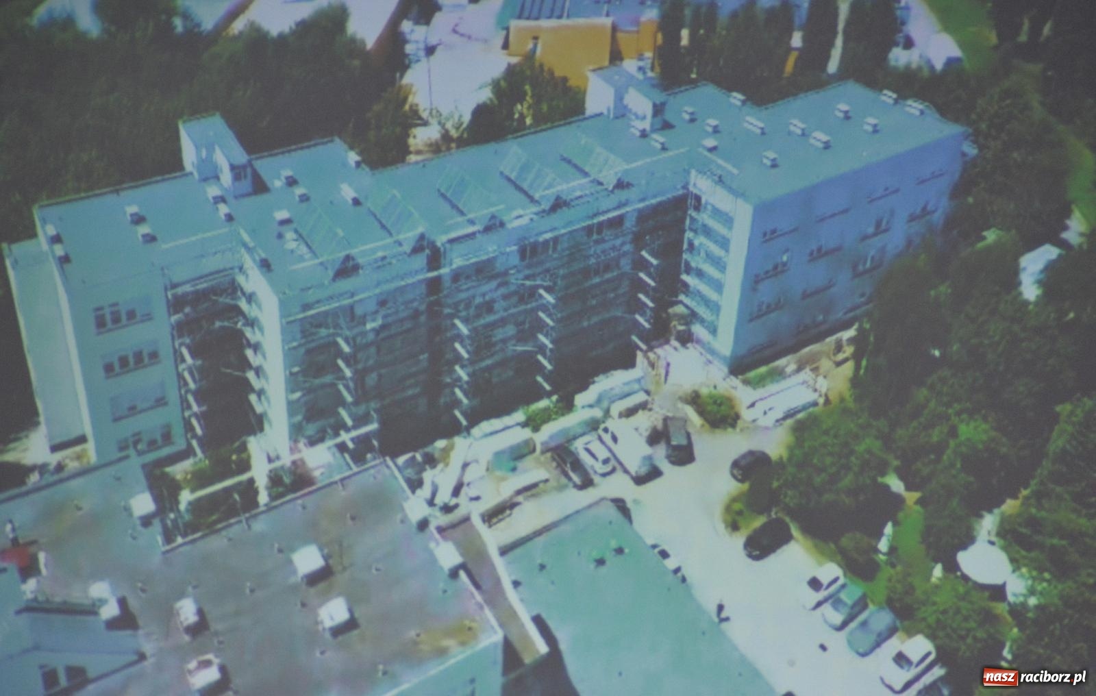 Zdjęcie w galerii na portalu naszraciborz.pl: Złota Jesień w nowym blasku. Wielki finał termomodernizacji w Raciborzu [FOTO i WIDEO] wiadomości z regionu