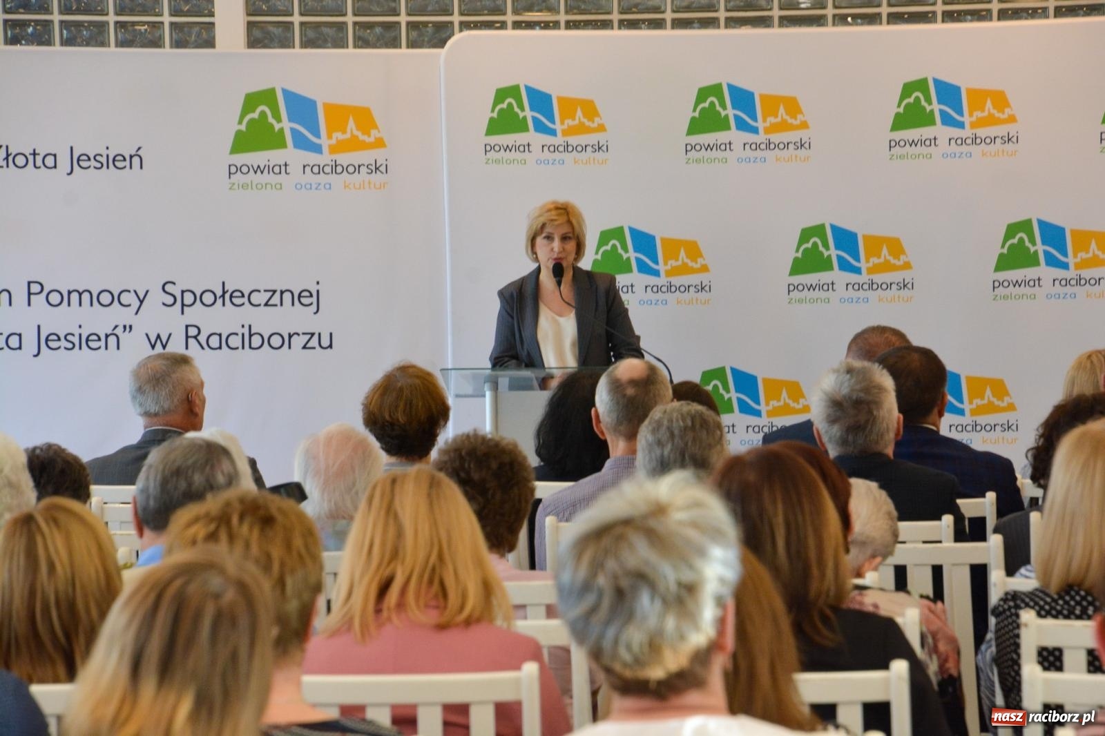Zdjęcie w galerii na portalu naszraciborz.pl: Złota Jesień w nowym blasku. Wielki finał termomodernizacji w Raciborzu [FOTO i WIDEO] wiadomości z regionu