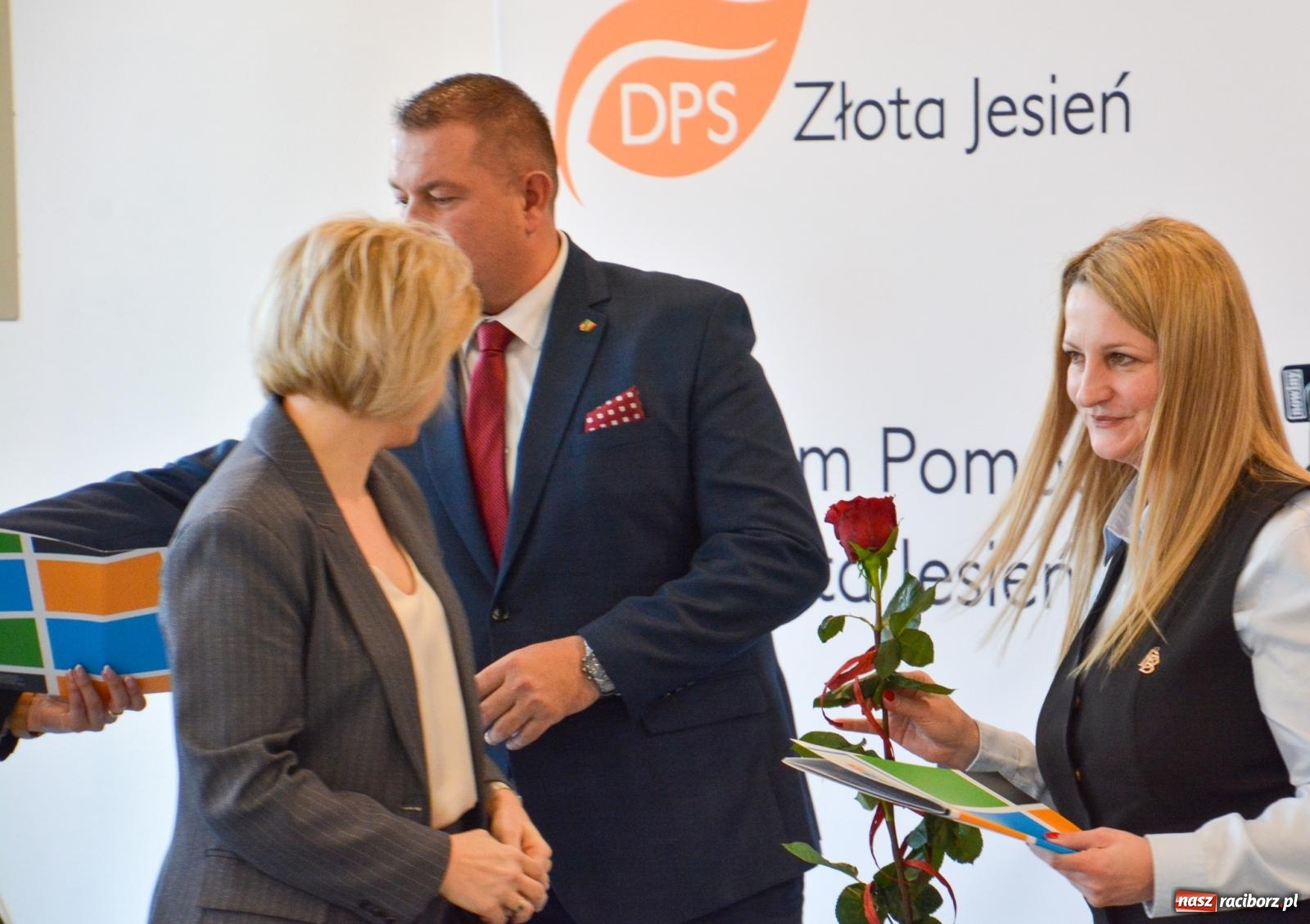 Zdjęcie w galerii na portalu naszraciborz.pl: Złota Jesień w nowym blasku. Wielki finał termomodernizacji w Raciborzu [FOTO i WIDEO] wiadomości z regionu