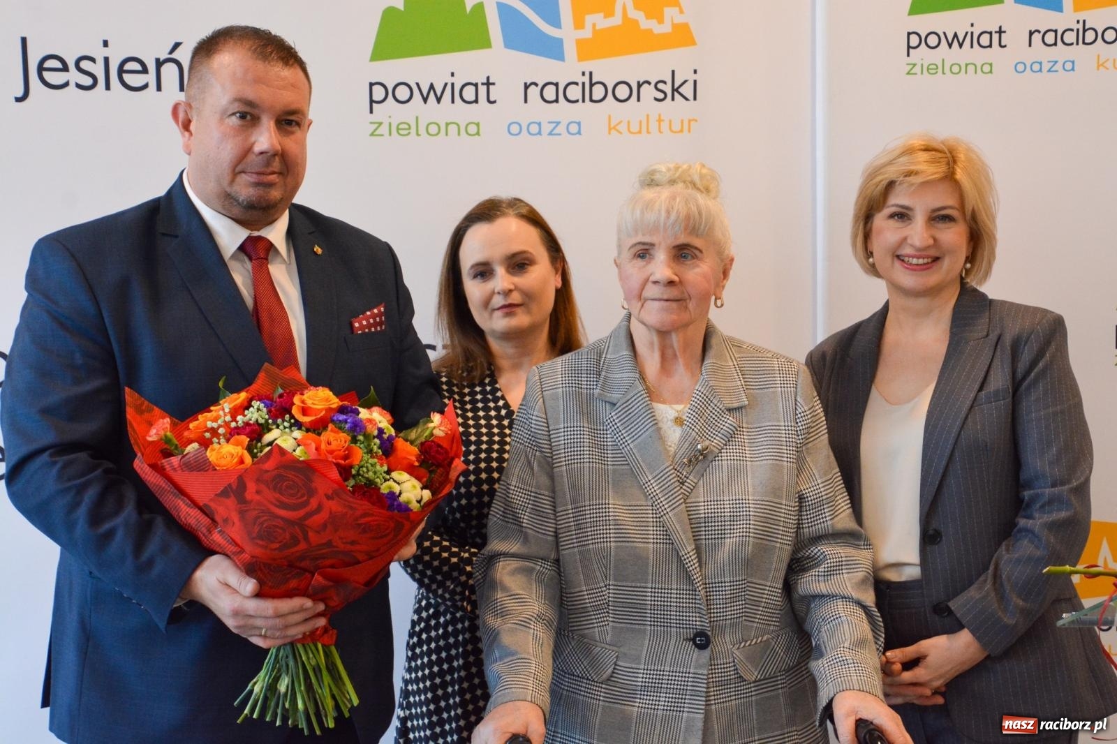 Zdjęcie w galerii na portalu naszraciborz.pl: Złota Jesień w nowym blasku. Wielki finał termomodernizacji w Raciborzu [FOTO i WIDEO] wiadomości z regionu