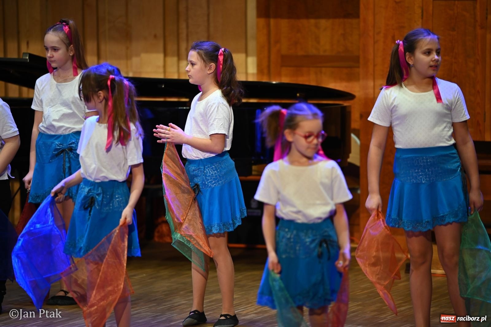 Zdjęcie w galerii na portalu naszraciborz.pl: Koncert karnawałowy w Państwowej Szkole Muzycznej w Raciborzu wiadomości z regionu