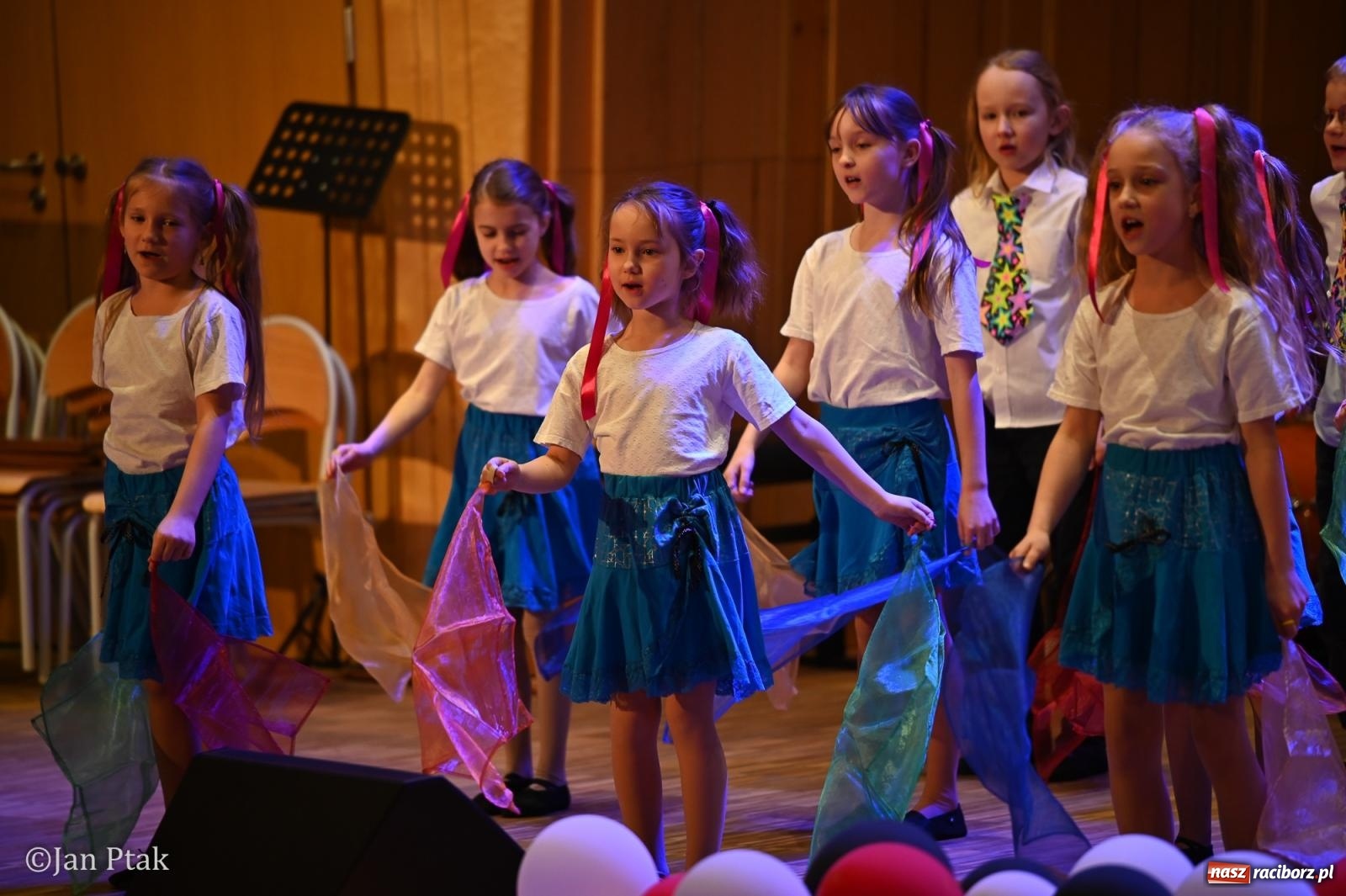 Zdjęcie w galerii na portalu naszraciborz.pl: Koncert karnawałowy w Państwowej Szkole Muzycznej w Raciborzu wiadomości z regionu