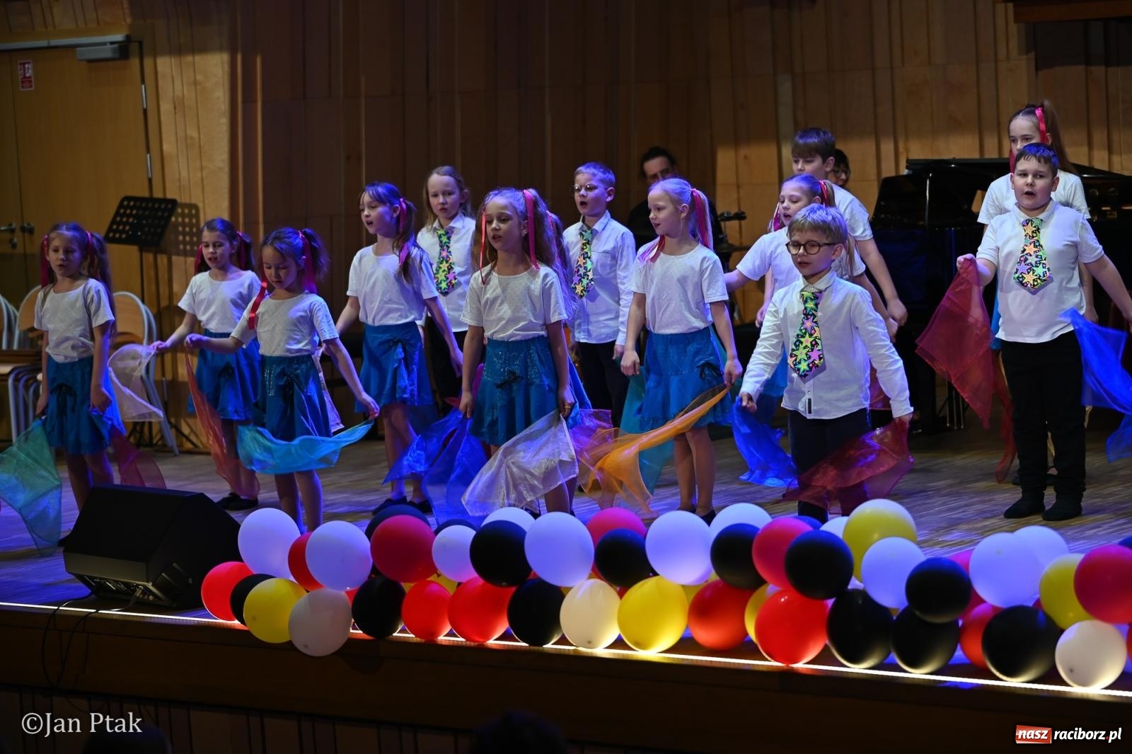 Zdjęcie w galerii na portalu naszraciborz.pl: Koncert karnawałowy w Państwowej Szkole Muzycznej w Raciborzu wiadomości z regionu