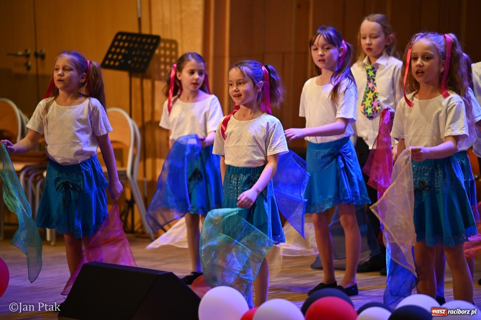 Zdjęcie w galerii na portalu naszraciborz.pl: Koncert karnawałowy w Państwowej Szkole Muzycznej w Raciborzu wiadomości z regionu