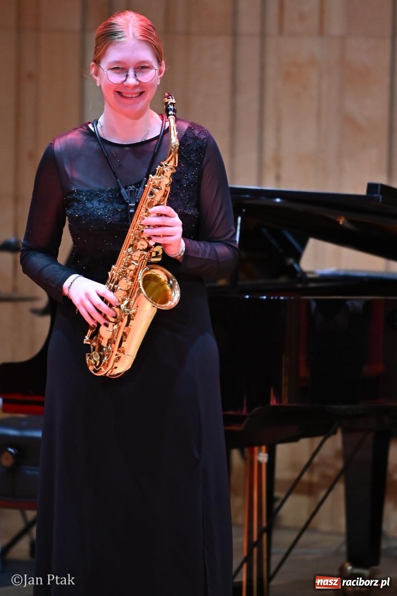 Zdjęcie w galerii na portalu naszraciborz.pl: Koncert karnawałowy w Państwowej Szkole Muzycznej w Raciborzu wiadomości z regionu