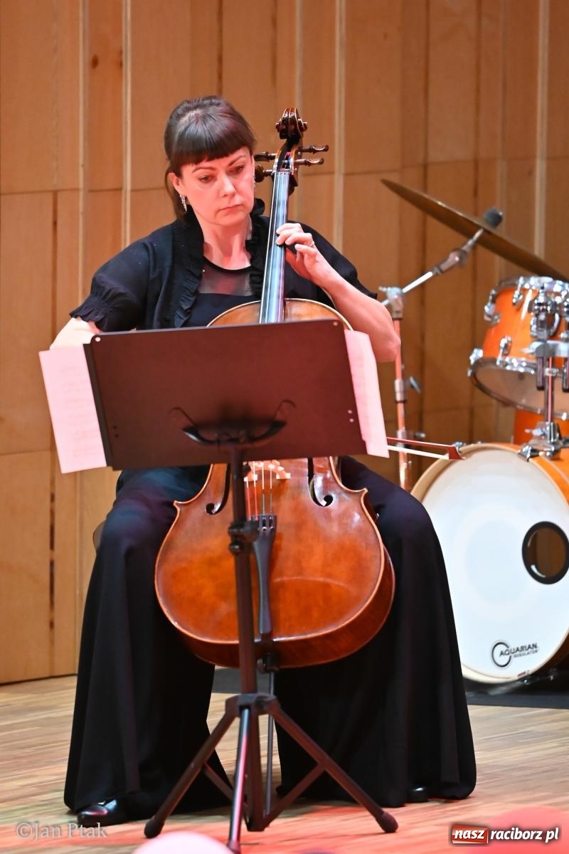 Zdjęcie w galerii na portalu naszraciborz.pl: Koncert karnawałowy w Państwowej Szkole Muzycznej w Raciborzu wiadomości z regionu