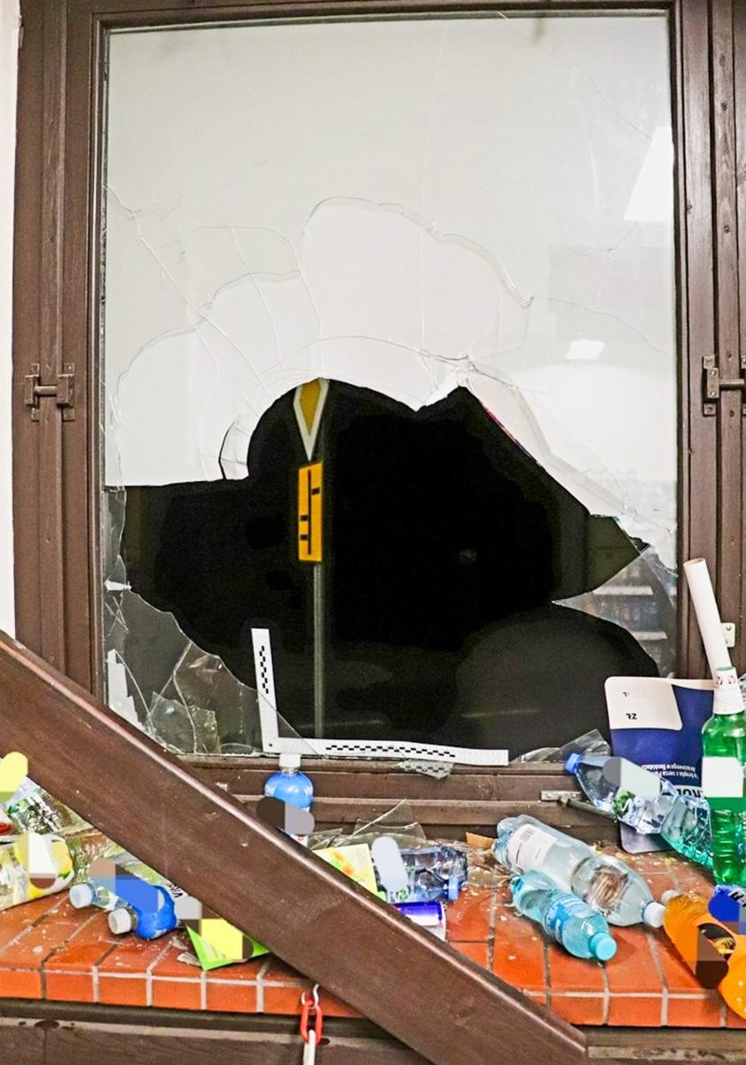 Zdjęcie w galerii na portalu naszraciborz.pl: 22-latek zatrzymany za włamanie do sklepu w Krzanowicach wiadomości z regionu