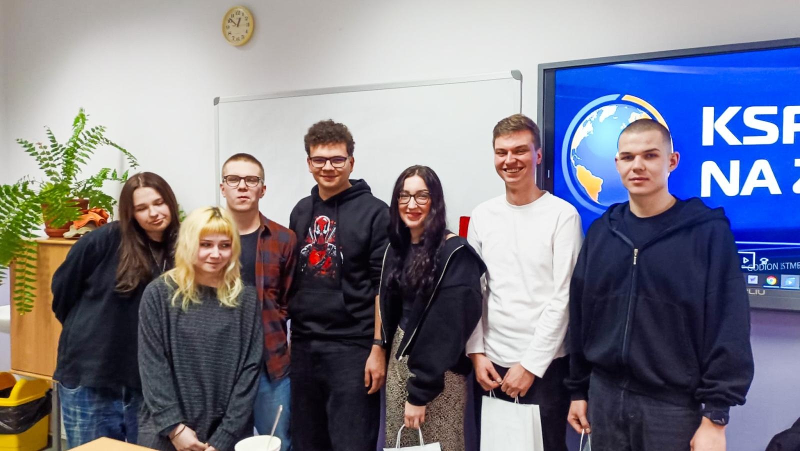 Zdjęcie w galerii na portalu naszraciborz.pl: Warsztaty dziennikarskie w raciborskim Kasprowiczu wiadomości z regionu