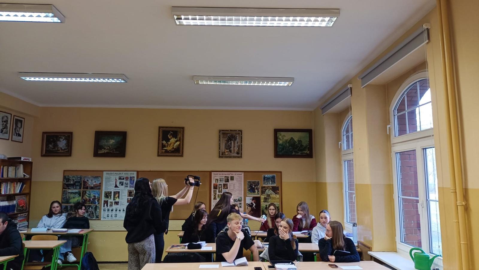 Zdjęcie w galerii na portalu naszraciborz.pl: Warsztaty dziennikarskie w raciborskim Kasprowiczu wiadomości z regionu