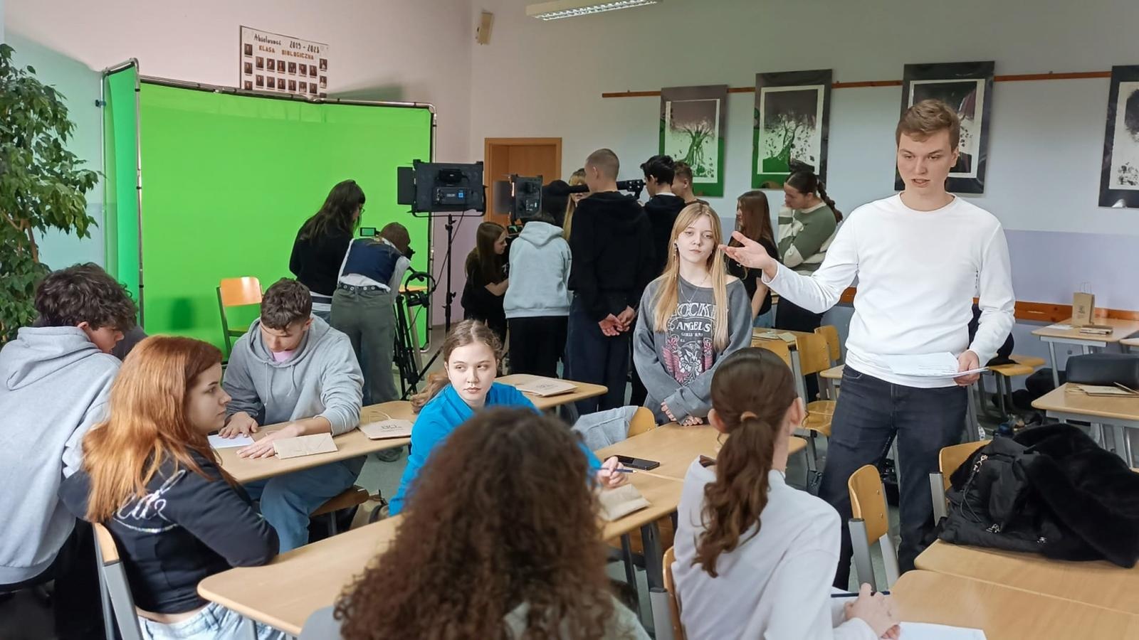 Zdjęcie w galerii na portalu naszraciborz.pl: Warsztaty dziennikarskie w raciborskim Kasprowiczu wiadomości z regionu