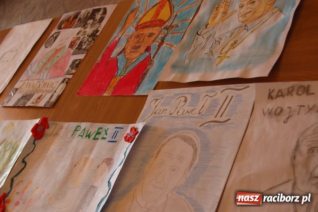 Zdjęcie w galerii na portalu naszraciborz.pl: XI Festiwal Kultury Powiatowej Branice 2011 wiadomości z regionu