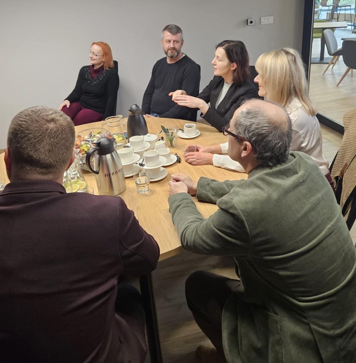 Zdjęcie w galerii na portalu naszraciborz.pl: Porozumienie polsko-czeskie w Raciborzu – wspólny projekt Silesianka – Widoki bez granic wiadomości z regionu