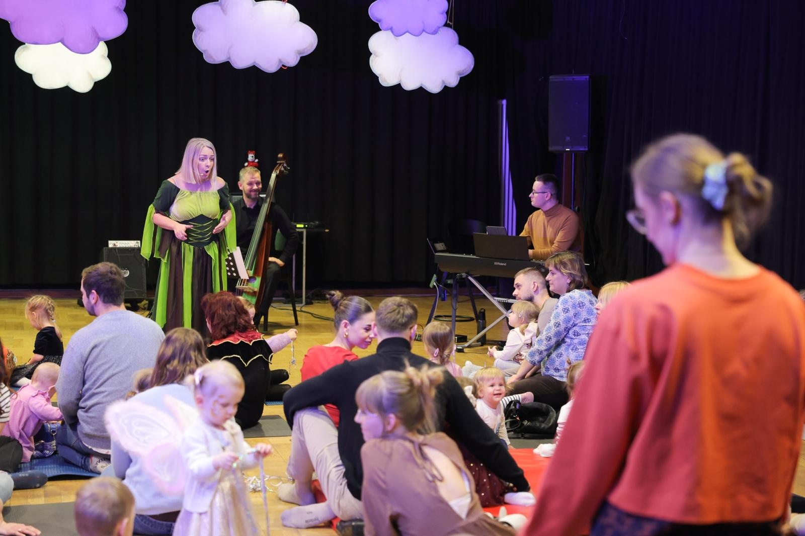 Zdjęcie w galerii na portalu naszraciborz.pl: Za nami Calineczka, przed nami Złota Rybka. Maluchy w Krainie Dźwięku zapraszają na niedzielny koncert wiadomości z regionu