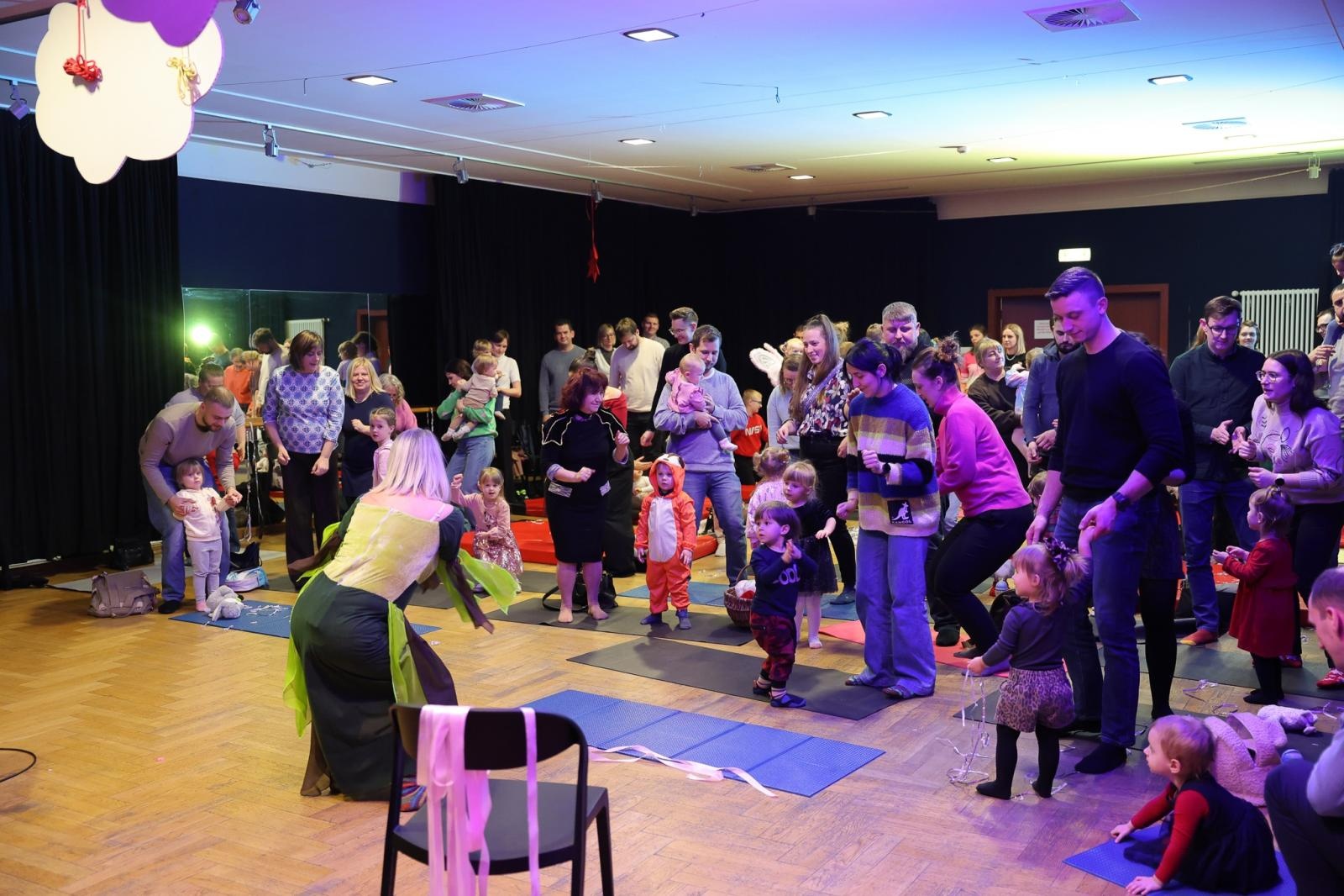 Zdjęcie w galerii na portalu naszraciborz.pl: Za nami Calineczka, przed nami Złota Rybka. Maluchy w Krainie Dźwięku zapraszają na niedzielny koncert wiadomości z regionu