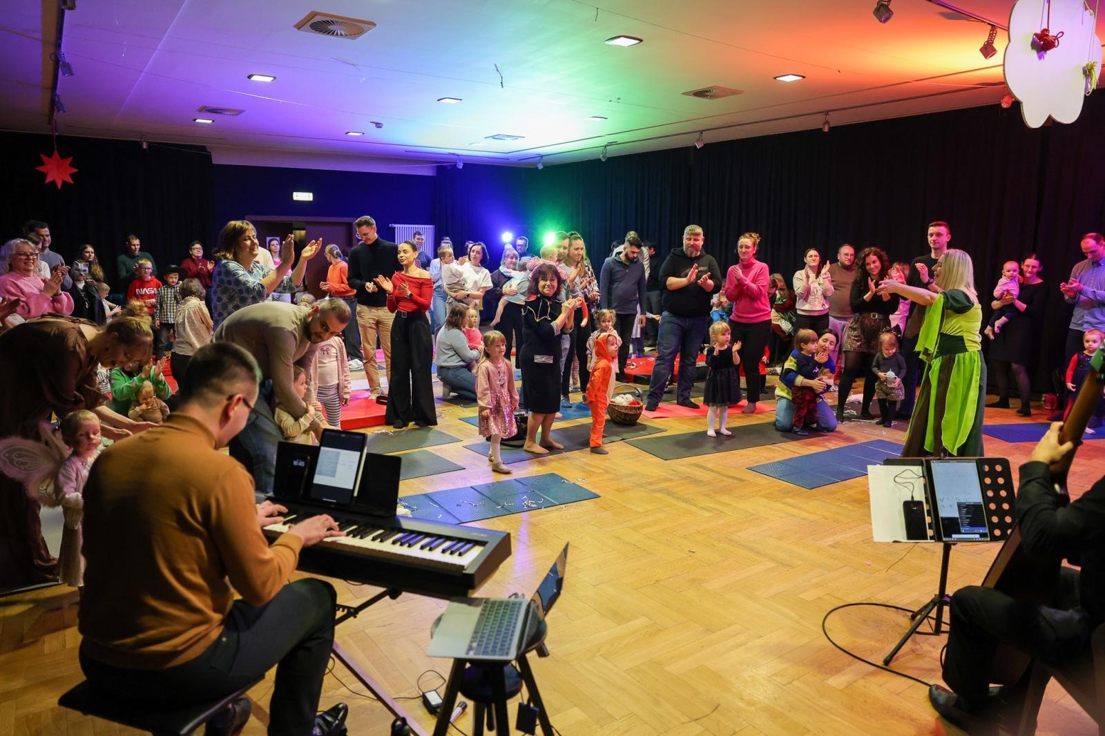 Zdjęcie w galerii na portalu naszraciborz.pl: Za nami Calineczka, przed nami Złota Rybka. Maluchy w Krainie Dźwięku zapraszają na niedzielny koncert wiadomości z regionu