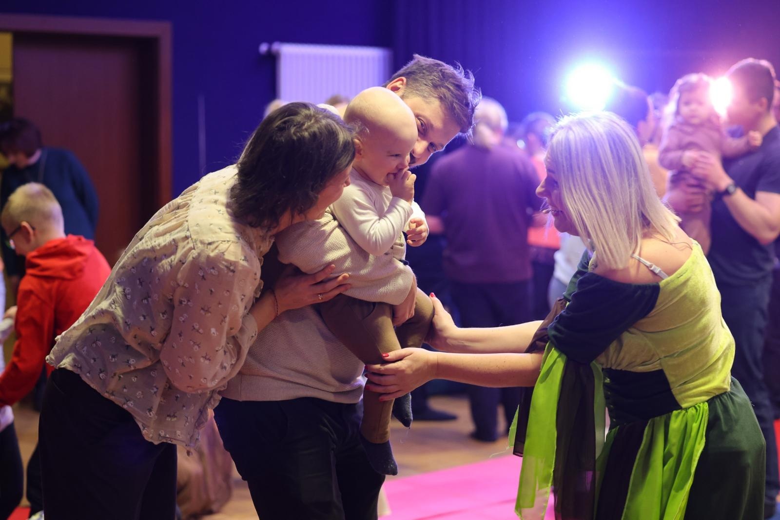 Zdjęcie w galerii na portalu naszraciborz.pl: Za nami Calineczka, przed nami Złota Rybka. Maluchy w Krainie Dźwięku zapraszają na niedzielny koncert wiadomości z regionu